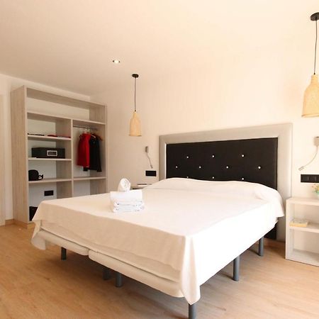 Hotel Costa Brava 로지즈 외부 사진
