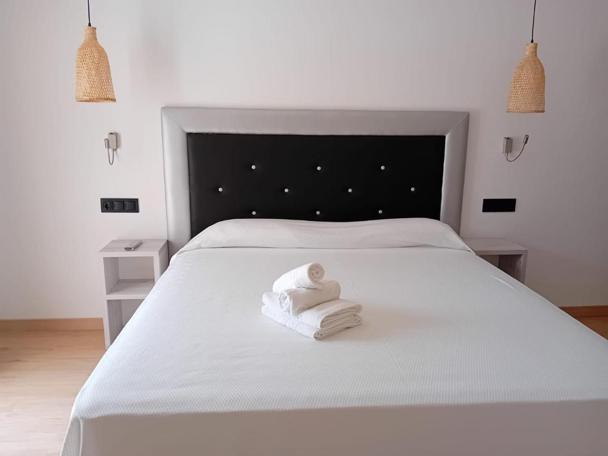 Hotel Costa Brava 로지즈 외부 사진