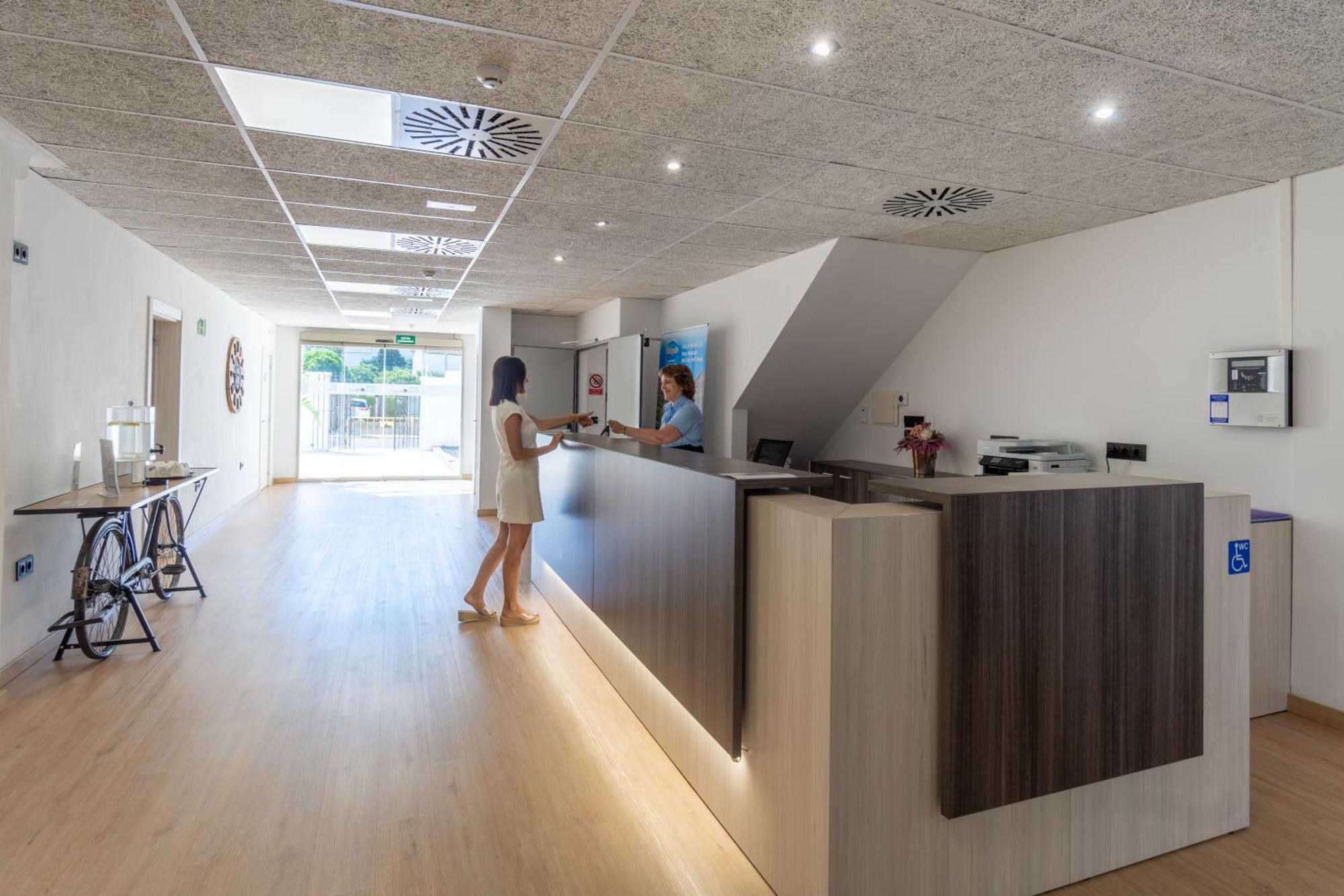 Hotel Costa Brava 로지즈 외부 사진