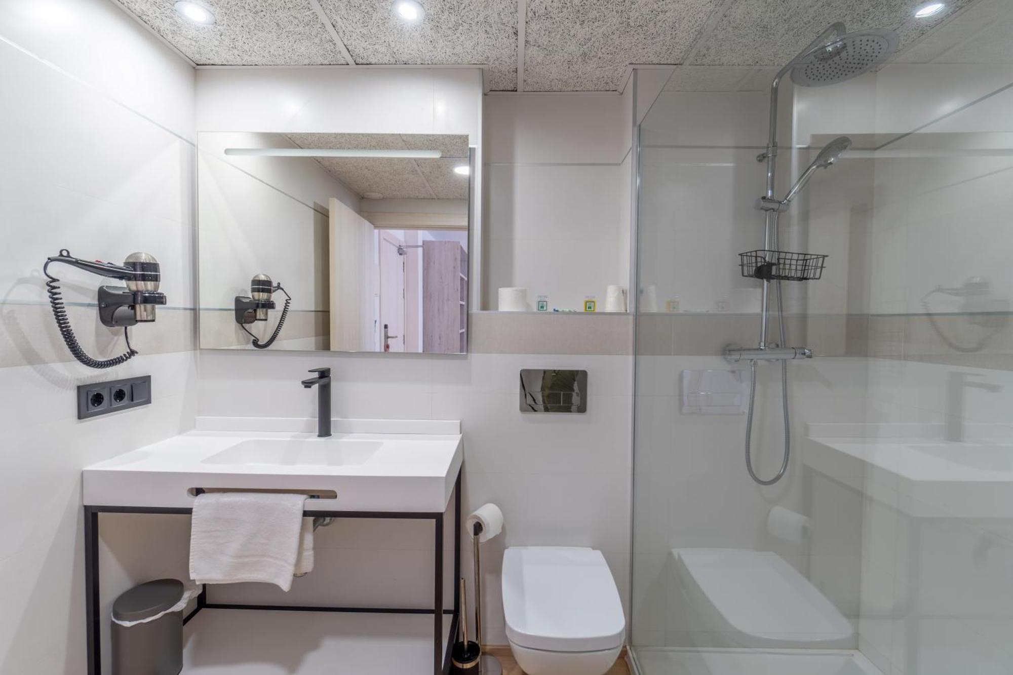 Hotel Costa Brava 로지즈 외부 사진